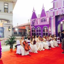 禮儀服務 文明社會的優(yōu)雅基石